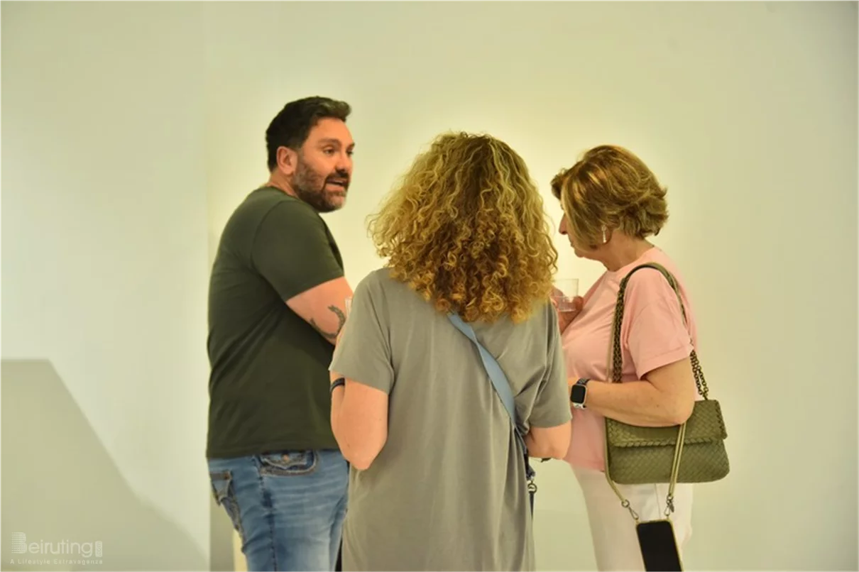 Comme Je L imagine Solo Exhibition at Chaos Art Gallery